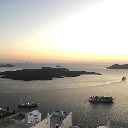 Artemisia Caldera 招待所